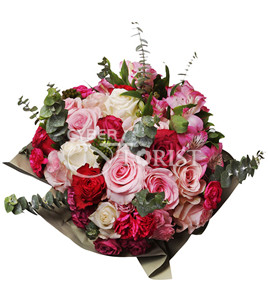 roses carnations and alstromerias